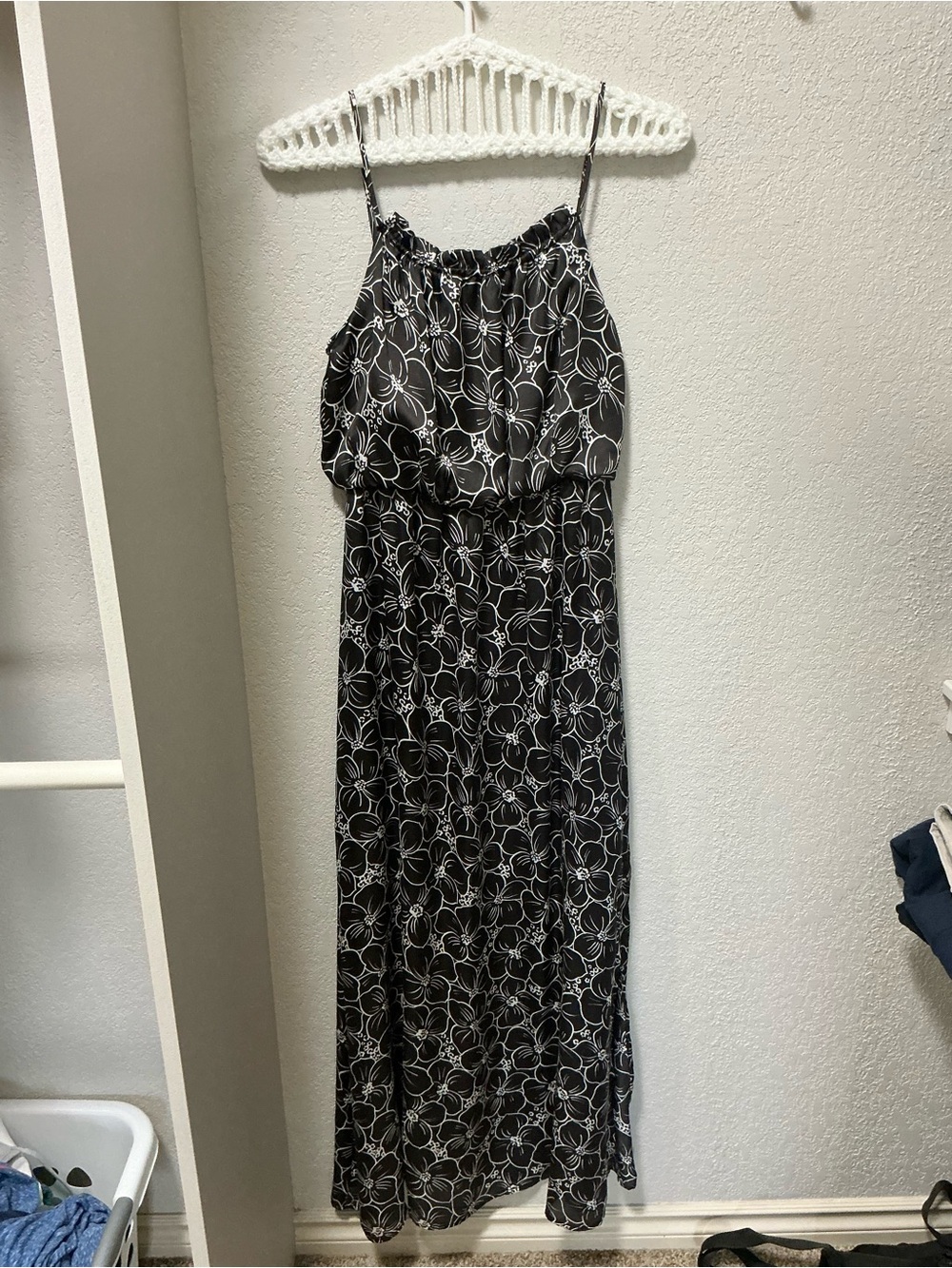 Gilli Black Floral Maxi Dress with White Outline Print